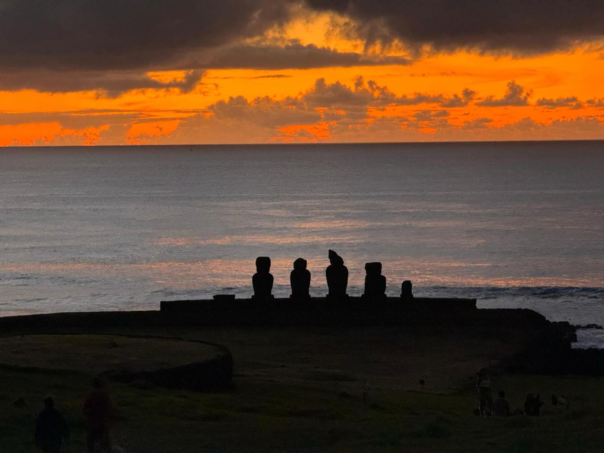 Cabanas Tangaroa Y Hamea Villa Hanga Roa Buitenkant foto